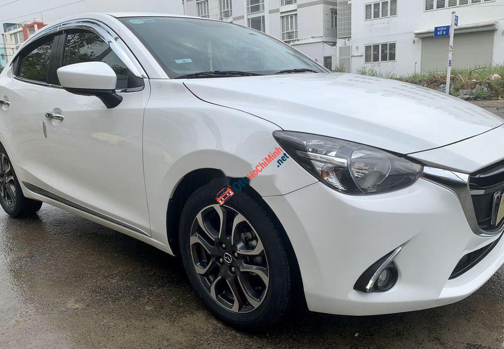 Mazda 2 2017 - Bán xe cũ Mazda 2 sản xuất năm 2017, màu trắng