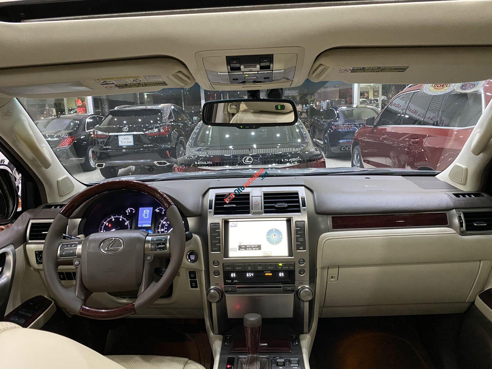 Bán xe Lexus GX 460 năm sản xuất 2011, màu bạc, nhập khẩu nguyên chiếc