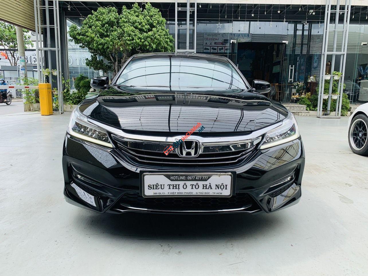 Honda Accord 2018  Cần bán xe nhập Thái chuẩn 6 vạn siêu đẹp và mới