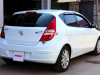 Hyundai i30 1.6AT 2009 - Bán Hyundai i30 1.6AT sản xuất 2009, màu trắng, xe nhập, giá 452tr