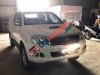 Toyota Hilux   MT 2014 - Cần bán xe Toyota Hilux MT đời 2014, màu trắng đã đi 30000 km