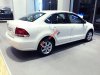 Volkswagen Polo 2014 - Xe nhập Volkswagen Polo Sedan 1.6l AT , màu trắng. Tặng BHVC+3M. LH 0902608293