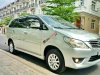 Toyota Innova V 2012 - Bán Toyota Innova V sản xuất 2012, màu bạc, 577tr