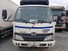 Hino 300 Series 2017 - Bán thanh lý Hino 300 1.8 tấn đời 2017, màu trắng xe nhập, giá 400tr