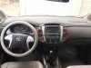 Toyota Innova E 2012 - Cần bán xe Toyota Innova 2012, số sàn, màu bạc