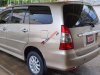 Toyota Innova G 2013 - Bán Innova 2.0G 2013, số tự động, màu nâu vàng hiếm. Xe đẹp, giảm giá ngay 30tr cho khách thiện chí xem xe