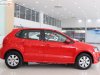Volkswagen Polo 2016 - Cần bán Volkswagen Polo 1.6 AT sản xuất 2016, màu đỏ, nhập khẩu chính hãng