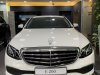 Mercedes-Benz E class 2019 - E200 model 2020 trưng bày sang tên chỉ 2% trước bạ