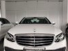 Mercedes-Benz E200    2019 - Cần bán gấp Mercedes năm 2019, màu trắng