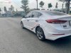 Hyundai Elantra   2017 - Bán Hyundai Elantra 1.6 AT sản xuất 2017, màu trắng, giá tốt
