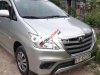 Toyota Innova E 2016 - Cần bán Toyota Innova E năm sản xuất 2016, màu bạc, giá tốt