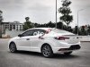 Hyundai Elantra  AT 2021 - Bán Hyundai Elantra AT đời 2021, màu trắng