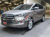 Toyota Innova  V  2017 - Cần bán gấp Toyota Innova V năm 2017, màu đồng 