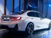 BMW 320i 2023 - Phiên bản nâng cấp hoàn hảo, đủ màu, giao ngay, bảo hành 3 năm, tặng bộ quà tặng cao cấp theo xe