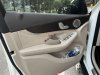 Mercedes-Benz GLC 200 2020 - Màu trắng, nội thất kem