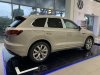 Volkswagen Touareg Luxury 2023 - màu trắng sang trọng, đẹp mắt, đầy option cho khách hàng đẳng cấp, giảm ngay 225tr cho khách mua xe tháng nà
