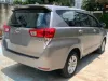 Toyota Innova 2.0E 2020 - TOYOTA INNOVA 2.0E 2020 gia đình sử dụng kỹ bảo dưỡng hãng.