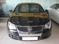 Volkswagen Eos 2010 - Cần bán Volkswagen Eos năm 2010, màu đen, nhập khẩu chính hãng, đẹp như mới, 980 triệu