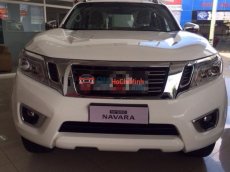 Nissan Navara VL 2015 - Bán xe Nissan Navara VL sản xuất 2015, màu trắng, nhập khẩu chính hãng, 795 triệu