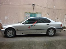 BMW 3 Series 320i 1995 - Cần bán lại xe BMW 320i đời 1995, màu bạc ít sử dụng
