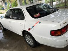 Toyota Camry LE 1995 - Cần bán lại xe Toyota Camry LE đời 1995, màu trắng, nhập khẩu chính hãng xe gia đình, giá chỉ 255 triệu