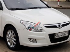 Hyundai i30 CW 2010 - Bán Hyundai i30 CW đời 2010, màu trắng, xe nhập