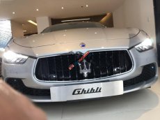 Maserati Ghibli 3.0 V6 2017 - Bán xe Maserati Ghibli 3.0 V6 đời 2017, màu bạc, nhập khẩu