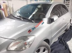Toyota Vios E  2009 - Cần bán gấp Toyota Vios E đời 2009, màu bạc xe gia đình, giá 270tr
