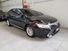 Toyota Camry E 2015 - Cần bán xe Toyota Camry E 2015, màu đen, xe cực đẹp, giá thương lượng