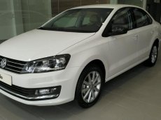 Volkswagen Polo   1.6L 2018 - Cần bán Volkswagen Polo 1.6L đời 2018, màu trắng, nhập khẩu nguyên chiếc giá cạnh tranh