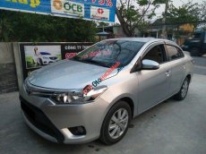 Toyota Vios Limo 2016 - Bán xe nhà cần bán Vios 2016, số sàn, màu bạc