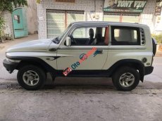 Ssangyong Korando   2004 - Cần bán xe Ssangyong Korando năm 2004, màu trắng