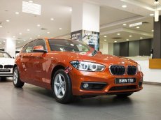 BMW 1 Series 118i 5 Door 2018 - BMW 118i 5 Door hoàn toàn mới, nhập mới 2018, giao xe trong tháng 9