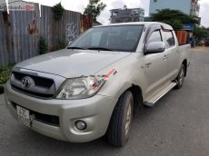 Toyota Hilux E 2009 - Bán xe Toyota Hilux E năm 2009, màu bạc, nhập khẩu, giá tốt