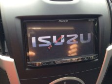 Isuzu Dmax 2016 - Cần bán lại xe Isuzu Dmax năm sản xuất 2016, màu trắng, nội thất đẹp