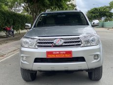 Toyota Fortuner V 2009 - Bán Toyota Fortuner V đời 2009, màu bạc