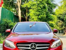 Cần bán lại xe Mercedes-Benz C200 sản xuất năm 2017, màu đỏ