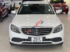 Cần bán lại xe Mercedes C200 Exclusive sản xuất năm 2021, màu trắng