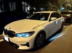 BMW 320i 2021 - Màu trắng, nhập khẩu