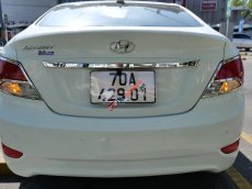 Hyundai Accent 2016 - Màu trắng, 338 triệu