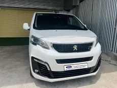 Peugeot Traveller 2021 - Peugeot Traveller Premium 7S 2021 Đăng ký 2022 Lướt 7.600 Km ( Như xe mới )