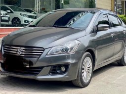 Cần bán xe Suzuki Ciaz sản xuất 2019, màu xám, nhập khẩu, số tự động