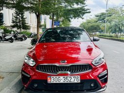 Kia Cerato 2018 - Chính chủ lên đời cần bán xe.  - Kia Cerato 2.0 Vin2018, form 2019, màu đỏ, biển Hà Nội. 