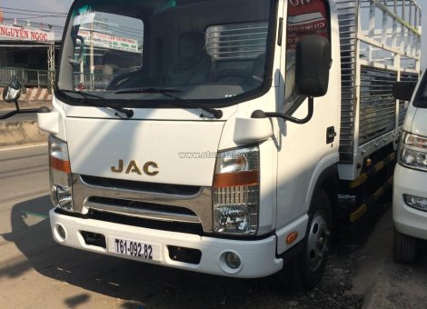 JAC 2017 - Xe tải Jac 1.9 tấn cabin vuông,, động cơ Isuzu siêu tiết kiệm .
