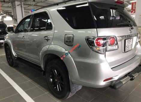 Toyota Fortuner G 2015 - Bán xe Toyota Fortuner G đời 2015, màu bạc chính chủ