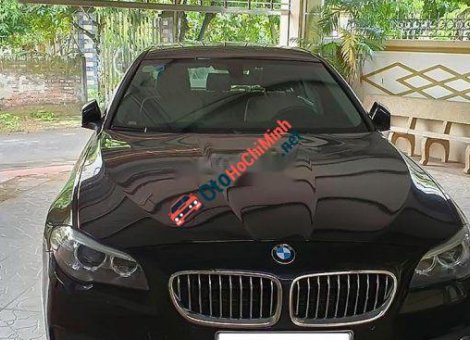 BMW 5 Series 2016 - Bán BMW 5 Series năm sản xuất 2016, màu đen, nhập khẩu nguyên chiếc, xe gia đình